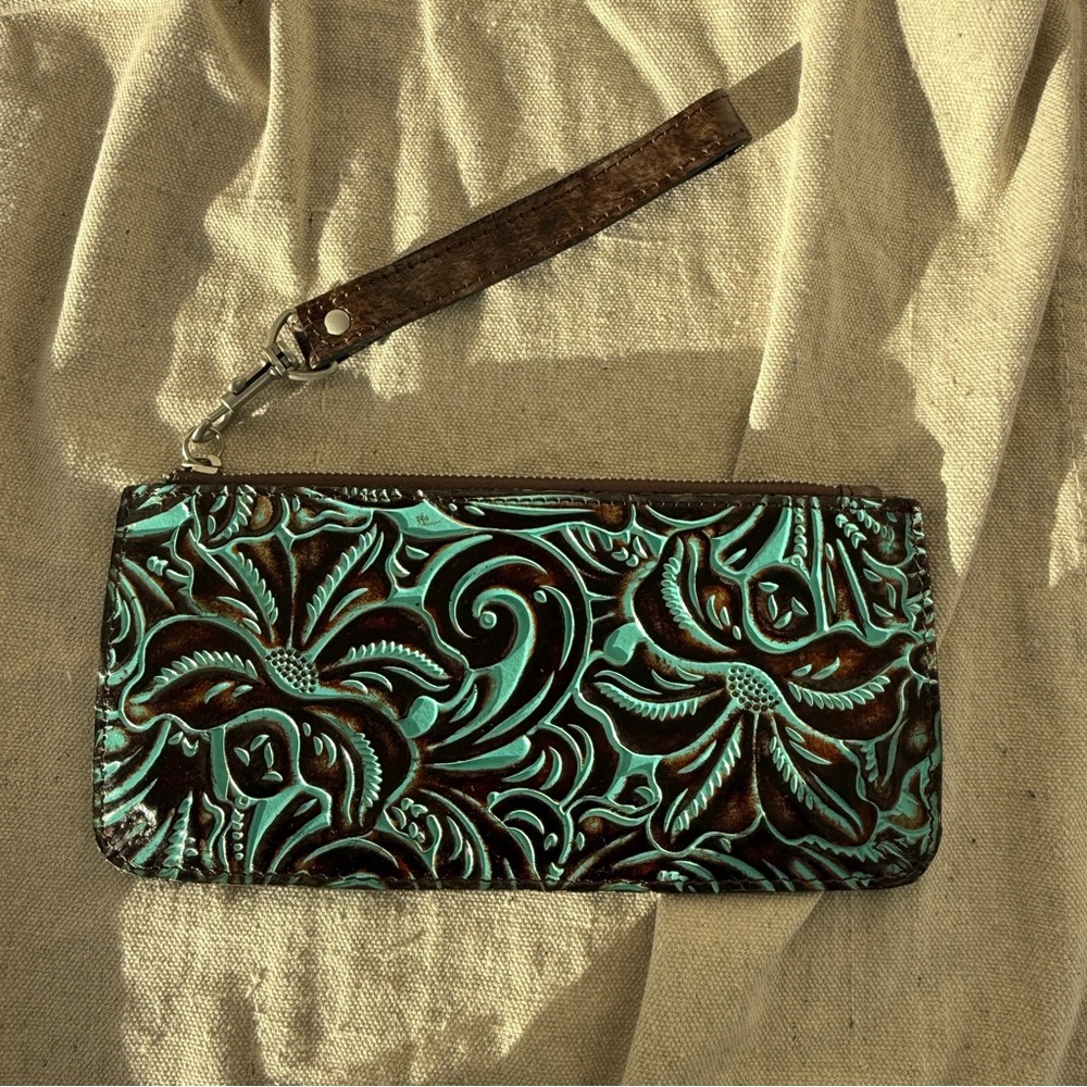 Patricia Nash Tooled Leather Floral Turquoise Western Boho Wristlet Clutch